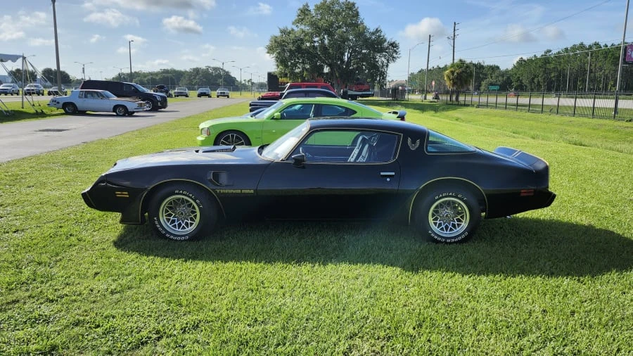 1981 Pontiac Firebird Trans Am 2nd Gen - Image 2 of 7