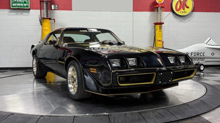 1981 Pontiac Firebird Trans Am 2nd Gen - Image 11 of 31