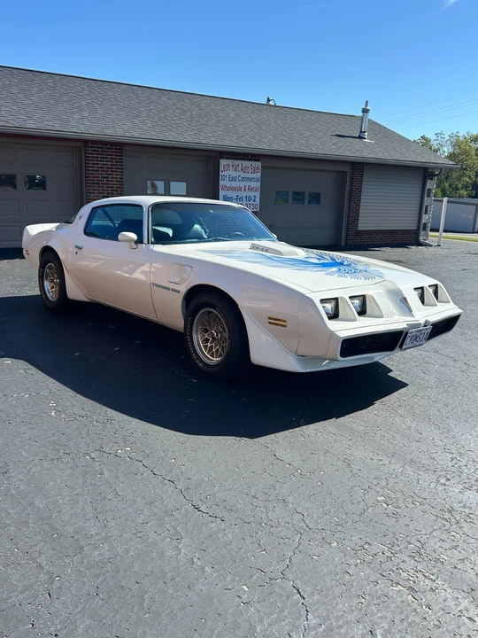 1981 Pontiac Firebird Trans Am 2nd Gen - Image 4 of 21