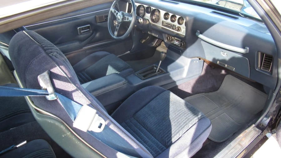 1981 Pontiac Firebird Trans Am 2nd Gen - Image 5 of 8