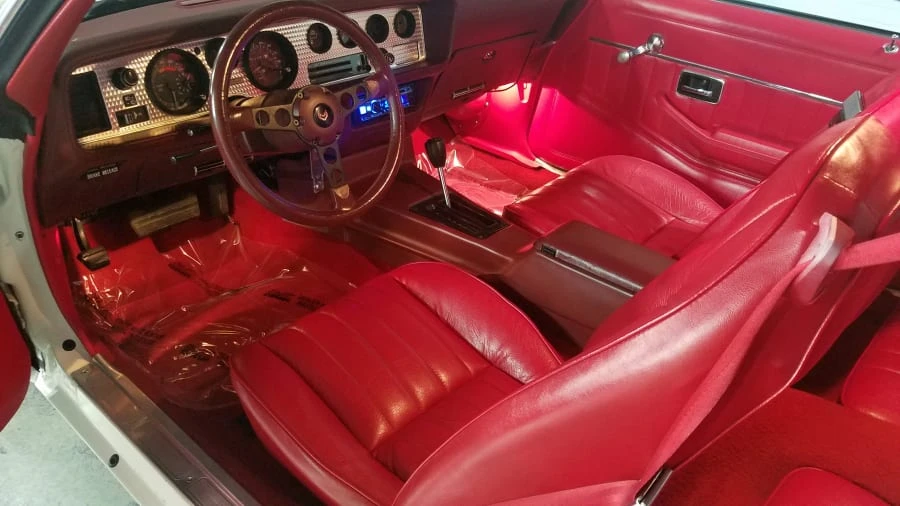 1981 Pontiac Firebird Trans Am 2nd Gen - Image 6 of 8