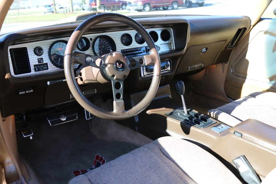 1981 Pontiac Firebird Trans Am 2nd Gen - Image 4 of 8
