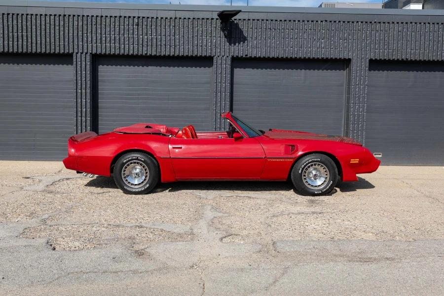 1981 Pontiac Firebird Trans Am 2nd Gen - Image 2 of 28