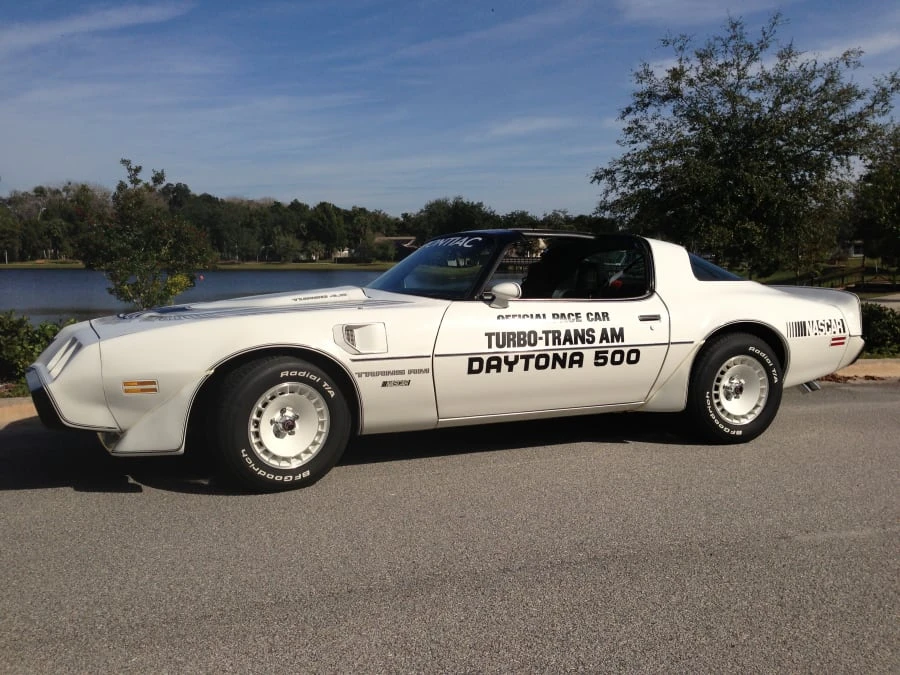 1981 Pontiac Firebird Trans Am 2nd Gen - Image 2 of 8