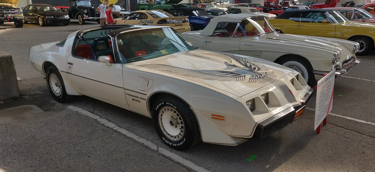 1981 Pontiac Firebird Trans Am 2nd Gen - Image 6 of 31