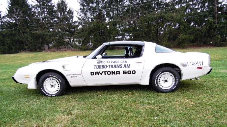 1981 Pontiac Firebird Trans Am 2nd Gen - Image 2 of 7