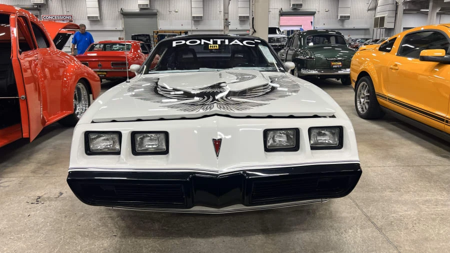 1981 Pontiac Firebird Trans Am 2nd Gen - Image 3 of 9