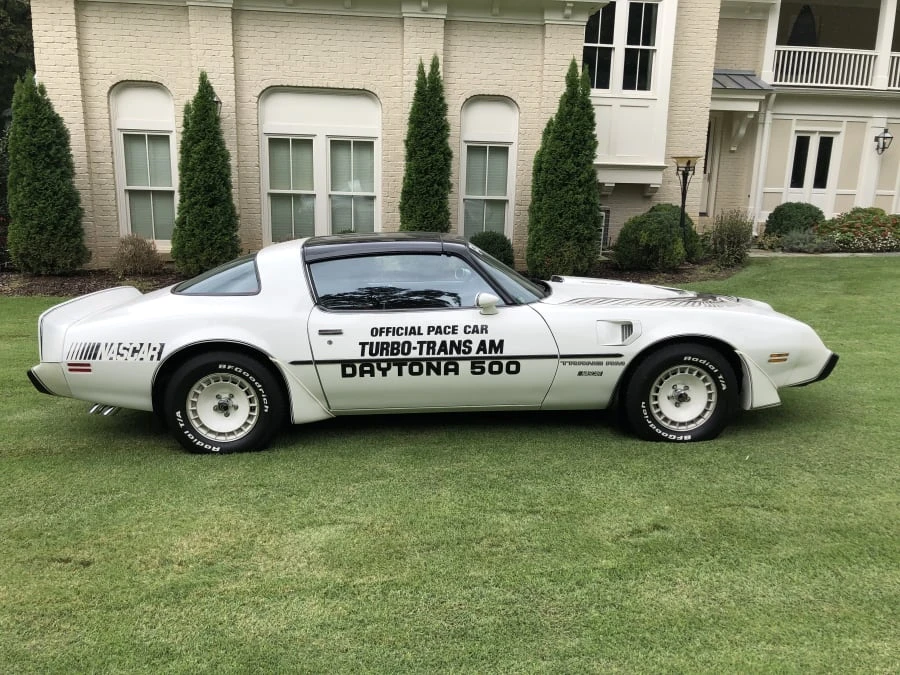 1981 Pontiac Firebird Trans Am 2nd Gen - Image 2 of 9