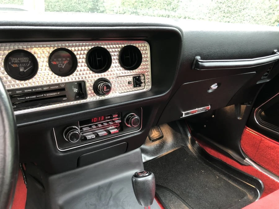 1981 Pontiac Firebird Trans Am 2nd Gen - Image 6 of 9