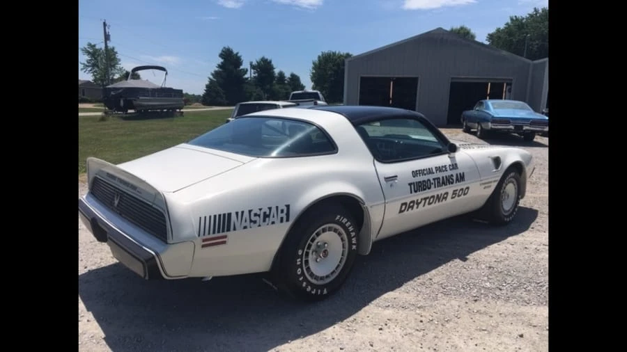 1981 Pontiac Firebird Trans Am 2nd Gen - Image 3 of 8