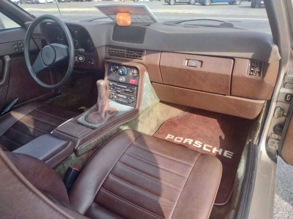 1981 Porsche 924 - Image 8 of 11