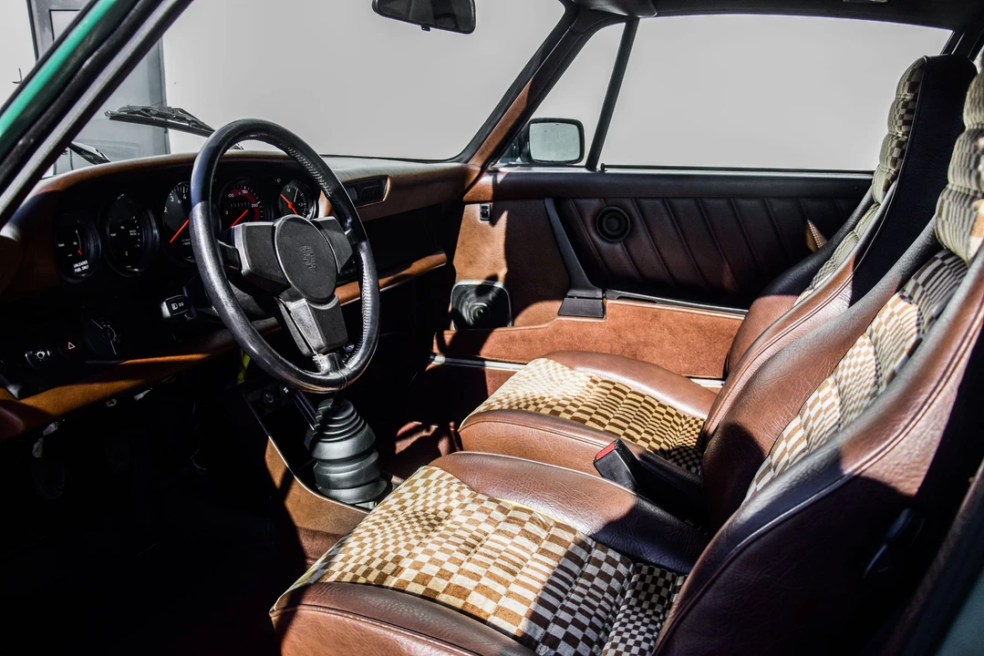 1981 Porsche 911 Carrera SC - Image 6 of 12
