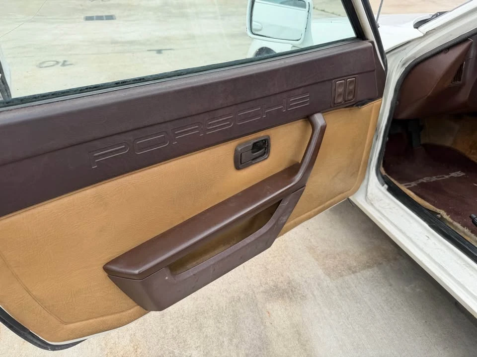 1981 Porsche 924 - Image 9 of 10
