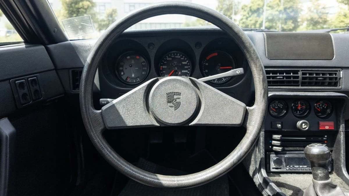 1981 Porsche 924 - Image 25 of 29