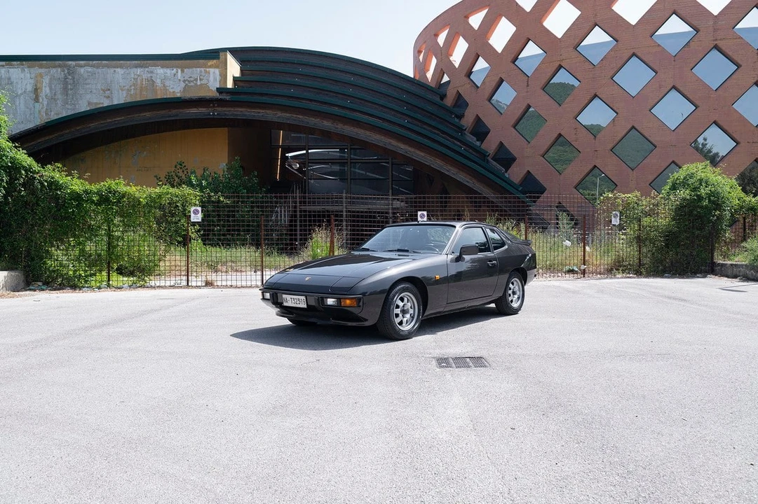 1981 Porsche 924 - Image 2 of 29