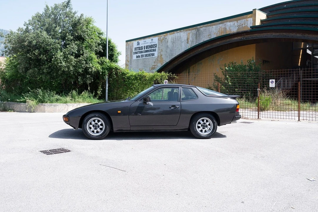 1981 Porsche 924 - Image 13 of 29