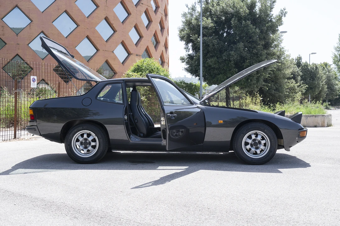 1981 Porsche 924 Turbo - Image 15 of 31
