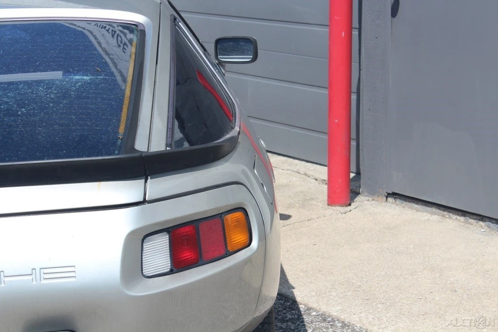 1981 Porsche 928 - Image 7 of 31