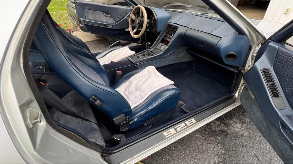 1981 Porsche 928 - Image 7 of 10
