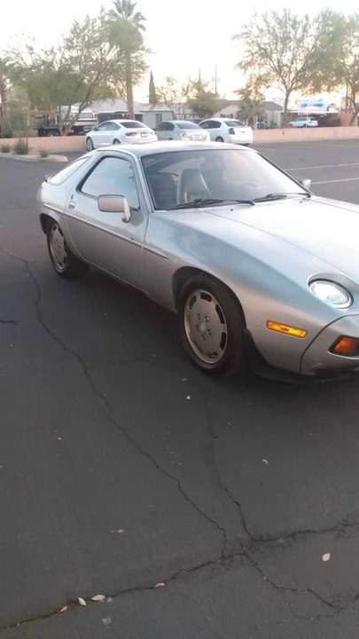 1981 Porsche 928 - Image 4 of 10