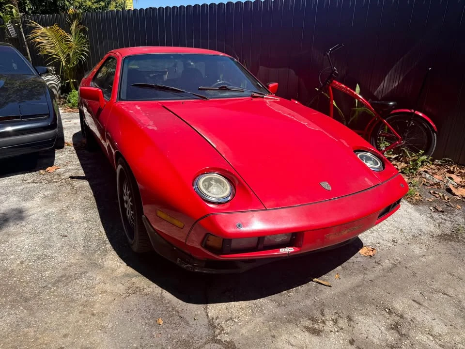 1981 Porsche 928 - Image 3 of 9