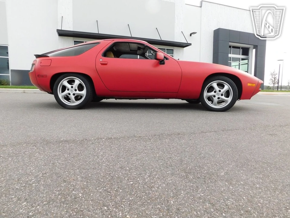 1981 Porsche 928 - Image 12 of 12