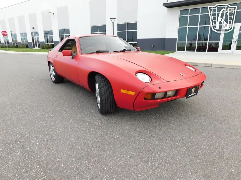 1981 Porsche 928 - Image 10 of 12