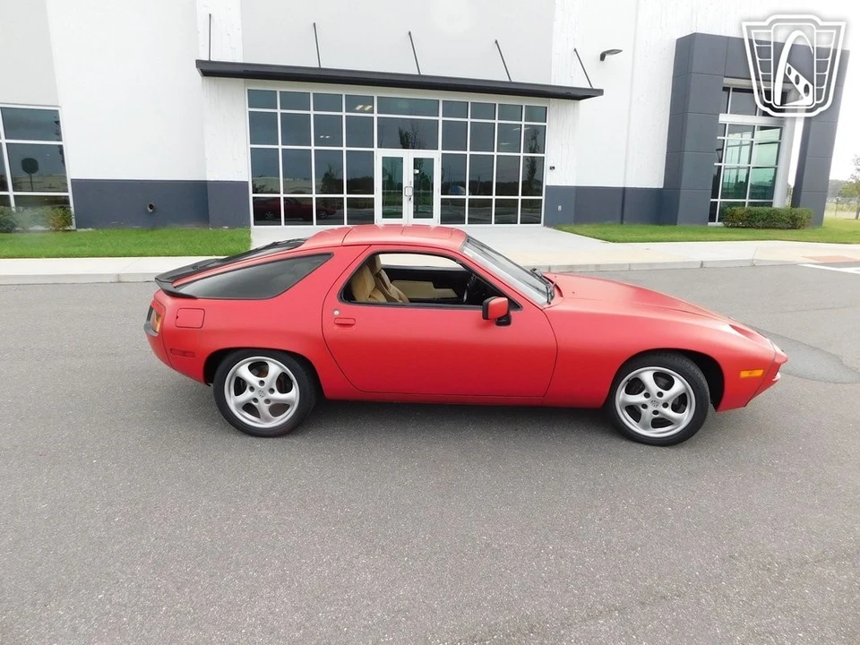 1981 Porsche 928 - Image 14 of 21