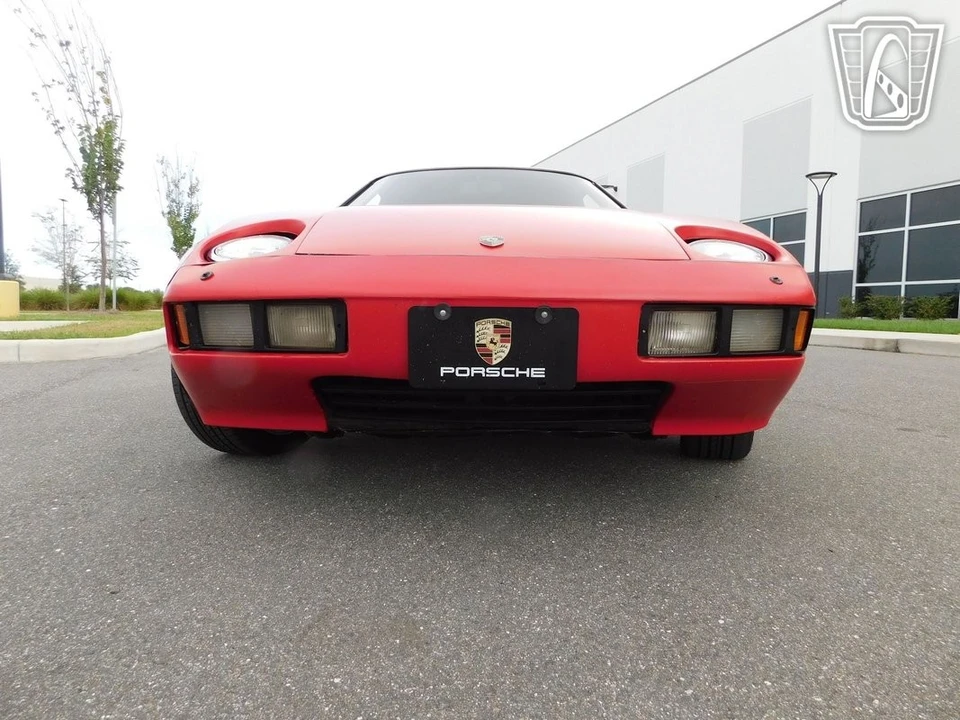 1981 Porsche 928 - Image 7 of 12