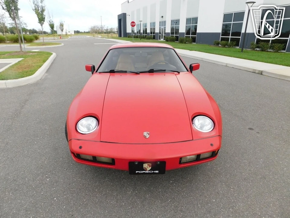 1981 Porsche 928 - Image 8 of 12