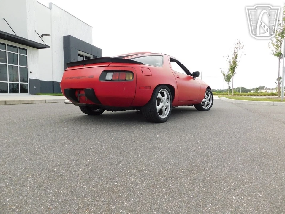 1981 Porsche 928 - Image 17 of 21