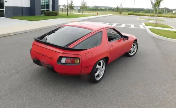 1981 Porsche 928 - Image 9 of 12