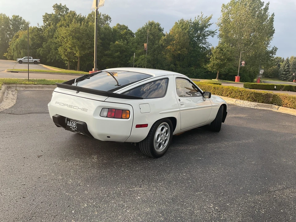 1981 Porsche 928 - Image 16 of 31