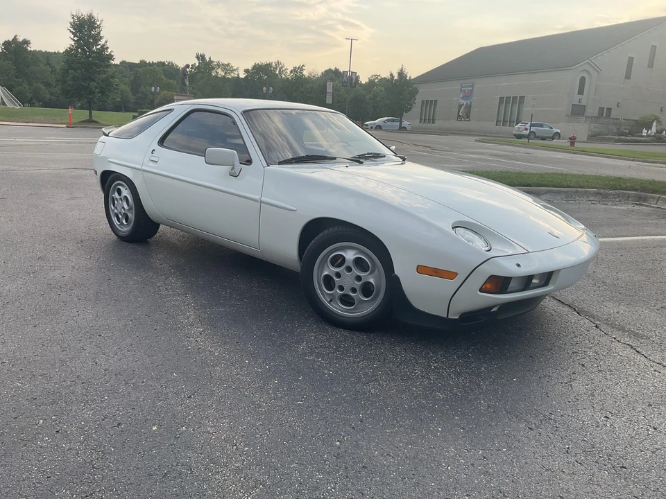 1981 Porsche 928 - Image 11 of 31
