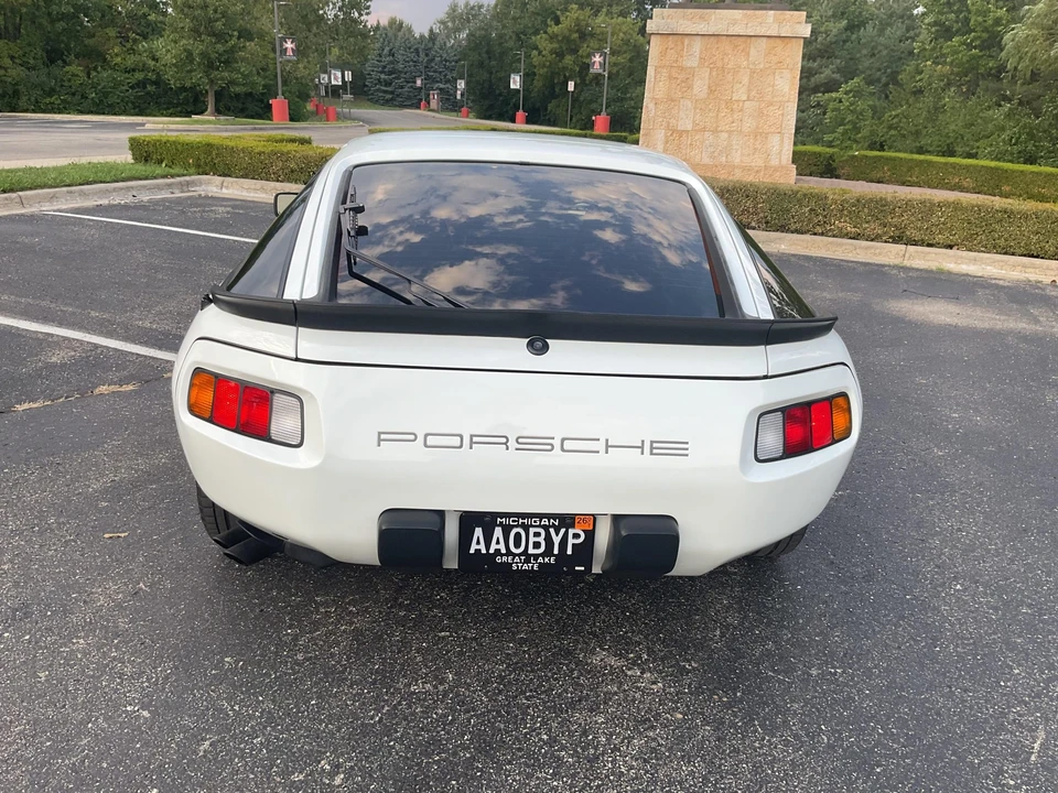 1981 Porsche 928 - Image 22 of 31
