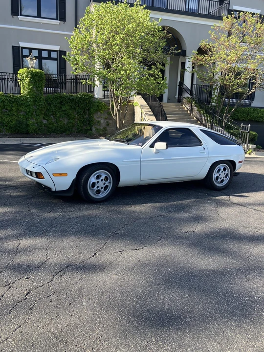 1981 Porsche 928 - Image 2 of 31