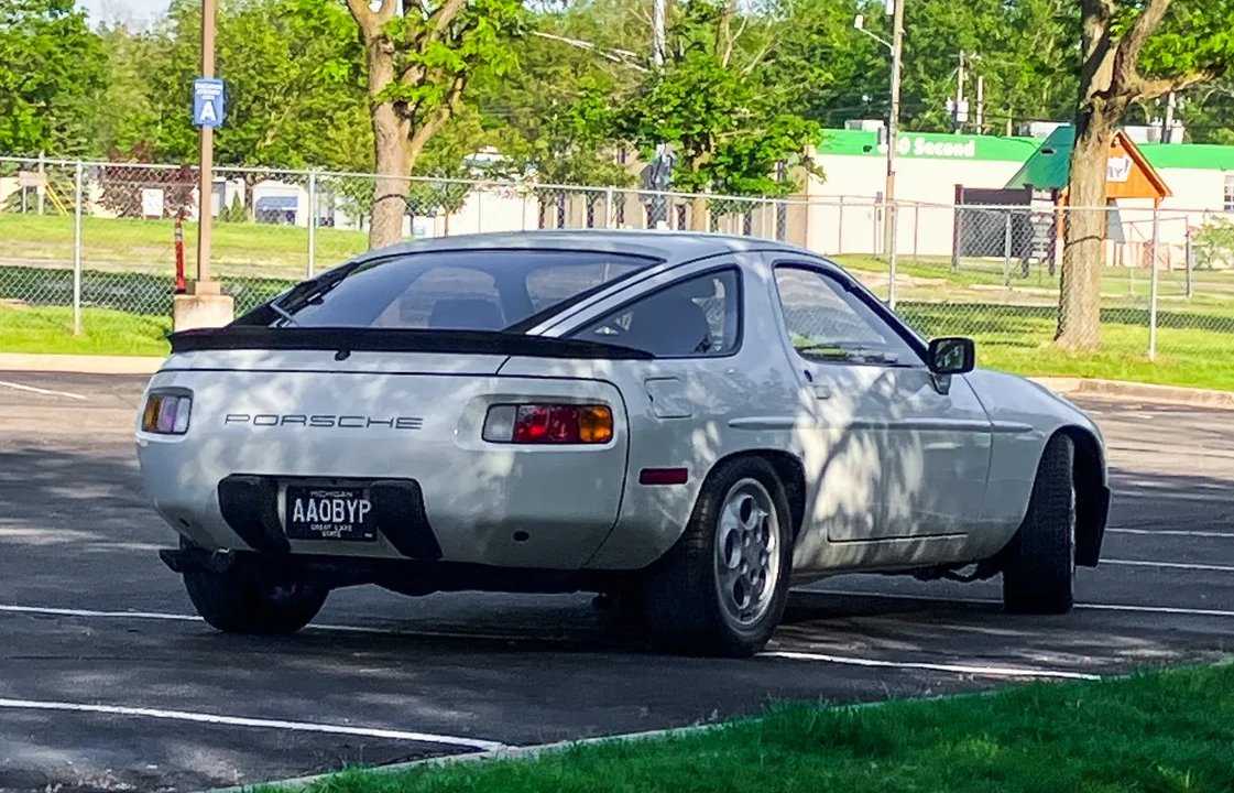 1981 Porsche 928 - Image 14 of 31