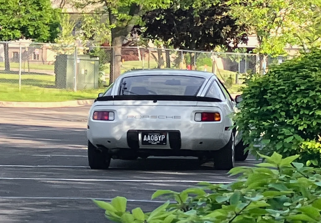 1981 Porsche 928 - Image 13 of 31
