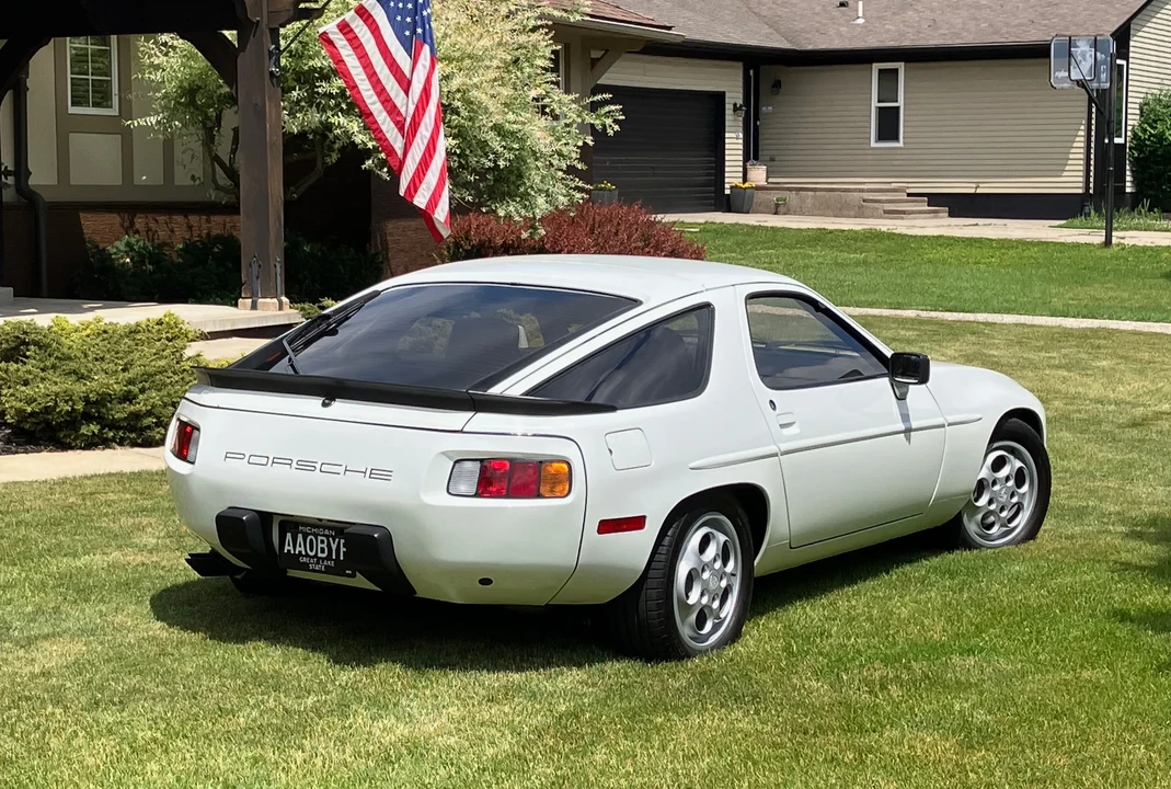 1981 Porsche 928 - Image 17 of 31