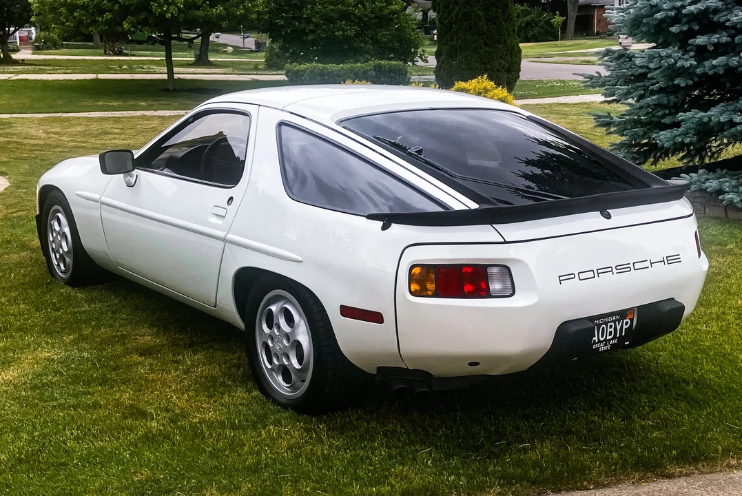 1981 Porsche 928 - Image 8 of 31