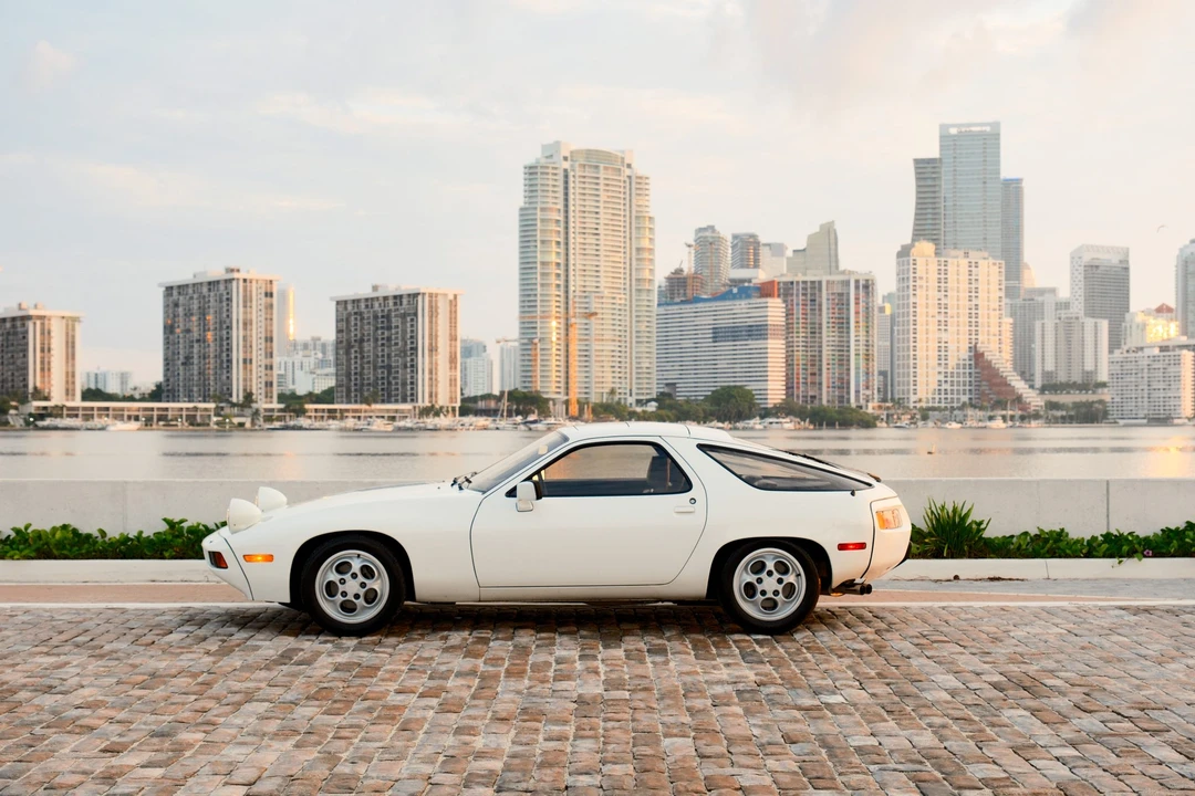 1981 Porsche 928 - Image 5 of 31