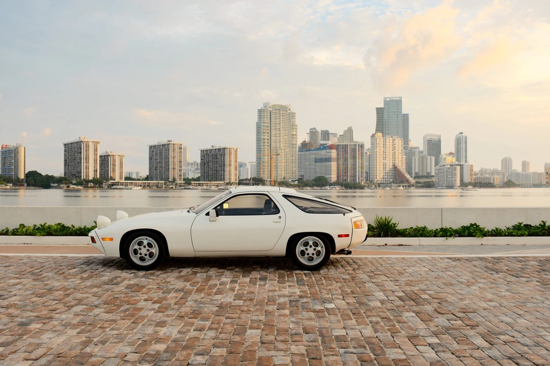 1981 Porsche 928 - Image 25 of 31
