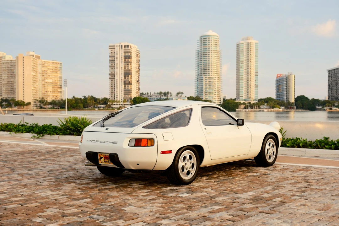 1981 Porsche 928 - Image 18 of 31
