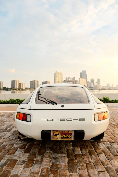 1981 Porsche 928 - Image 13 of 31