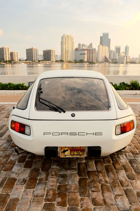 1981 Porsche 928 - Image 12 of 31