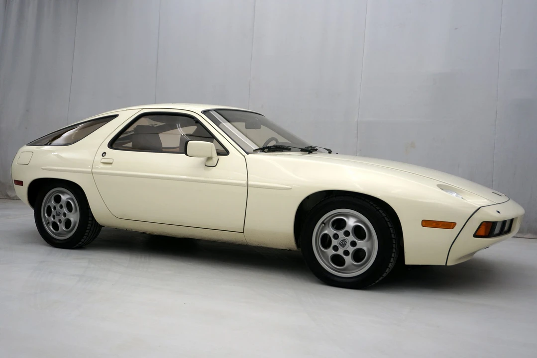 1981 Porsche 928 - Image 16 of 31