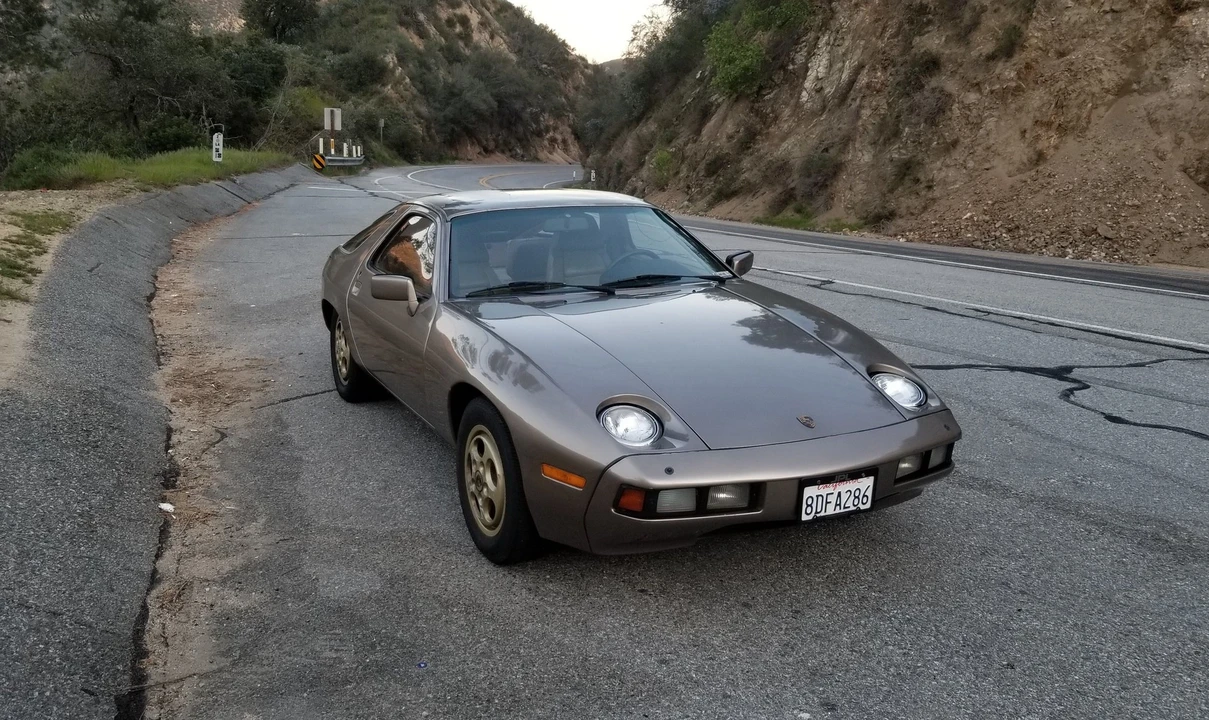 1981 Porsche 928 - Image 8 of 20