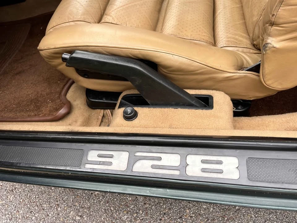 1981 Porsche 928 - Image 9 of 10