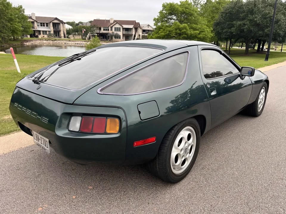 1981 Porsche 928 - Image 2 of 10
