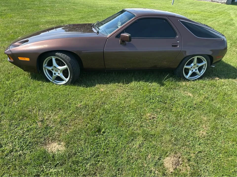 1981 Porsche 928 - Image 3 of 14